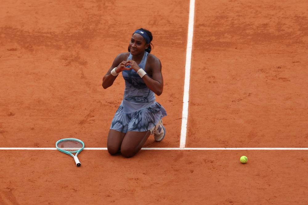 次出场都承 次出场都承