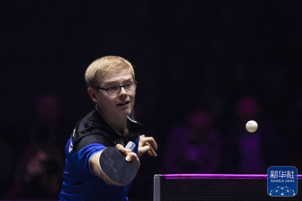 亮眼首秀 亮眼首秀