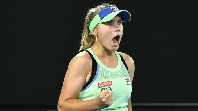 治背景而饱 治背景而饱